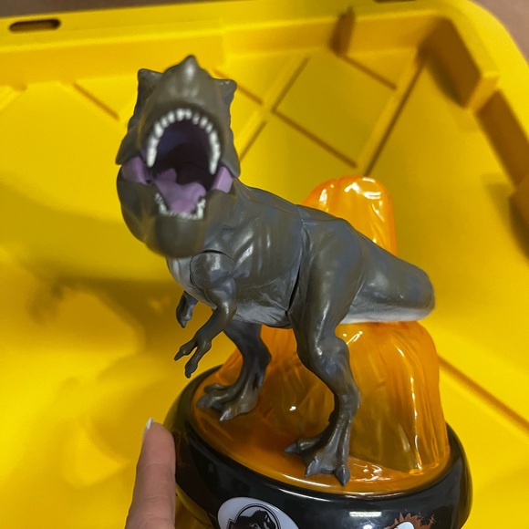 Jurassic World T-Rex Volcano Night Light Tyrannosaurus Rex Universal Studios - Picture 3 of 4